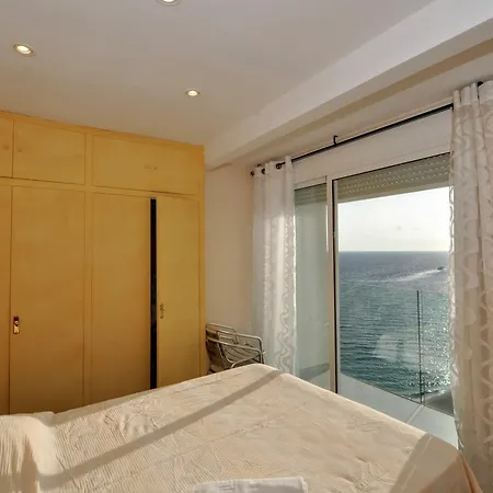 Apartment View Of The Sea *